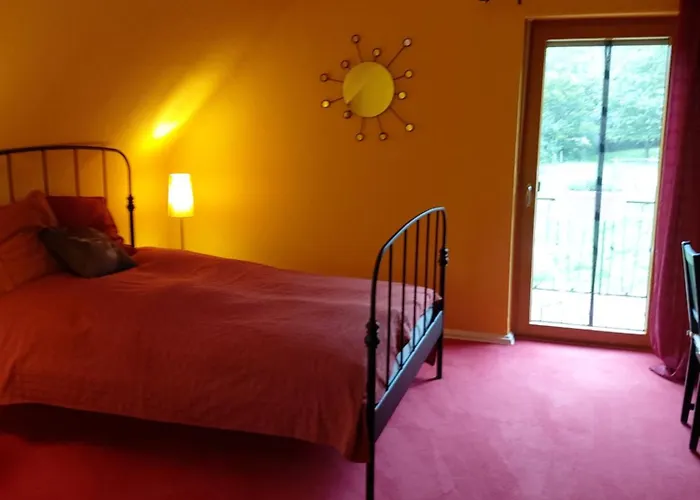 Kemenate Zimmer Gechaichnishof 7Born